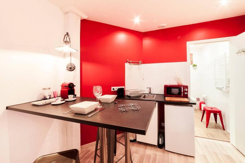 Le Studio De La Place Saint-Jean Du Vieux Lyon Ail Luaran gambar